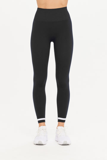 Form Seamless 25In Midi Pant | Black