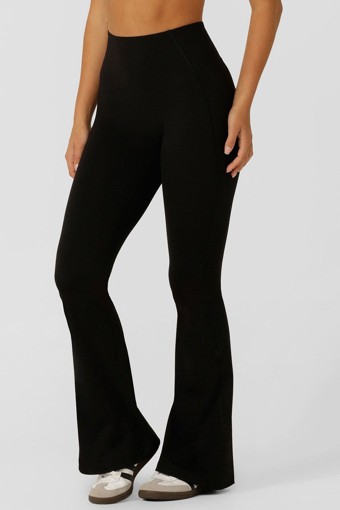 Sculpt & Support FL Bootleg Leggings | Black
